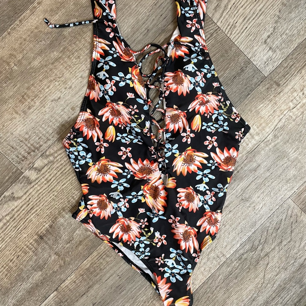 Floral lace up one piece